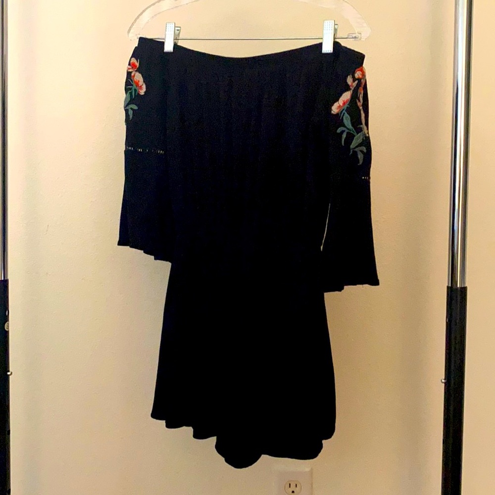 🌹 Rose Embroidered Off-Shoulder Black Romper